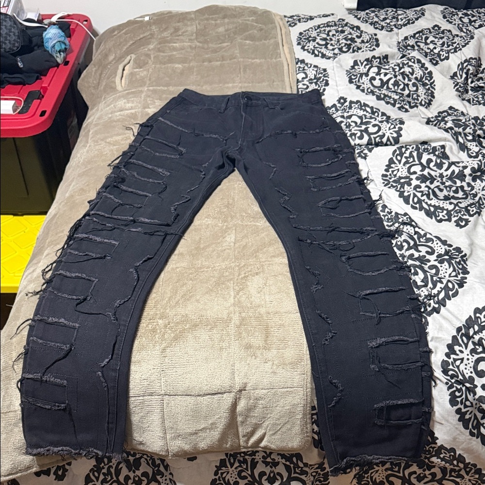 Black Distressed Jeans